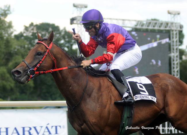 Oriental Sky - Még 54 képünk van a Szlovák Derby-ről. Kattints a képre a galéria megtekintéséhez.